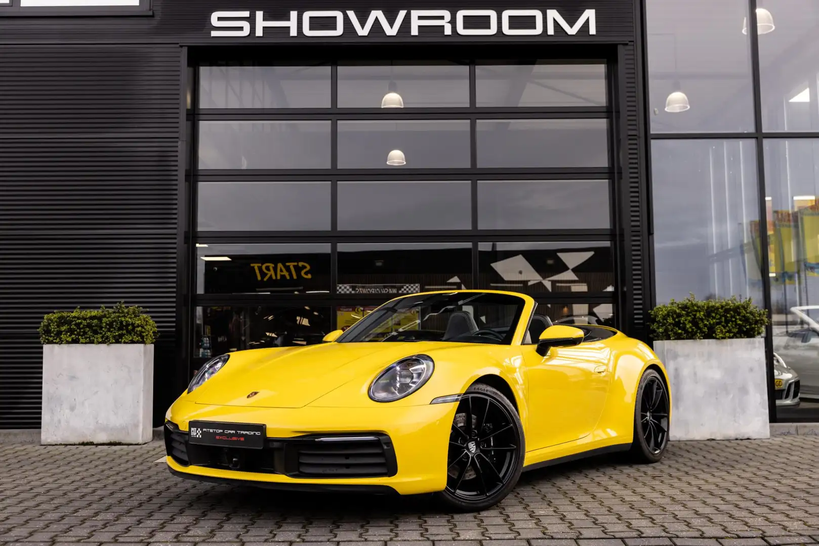 Porsche 992 Cabrio 992, 3.0 Carrera S, 450pk, Approved, 1e Eig Geel - 2