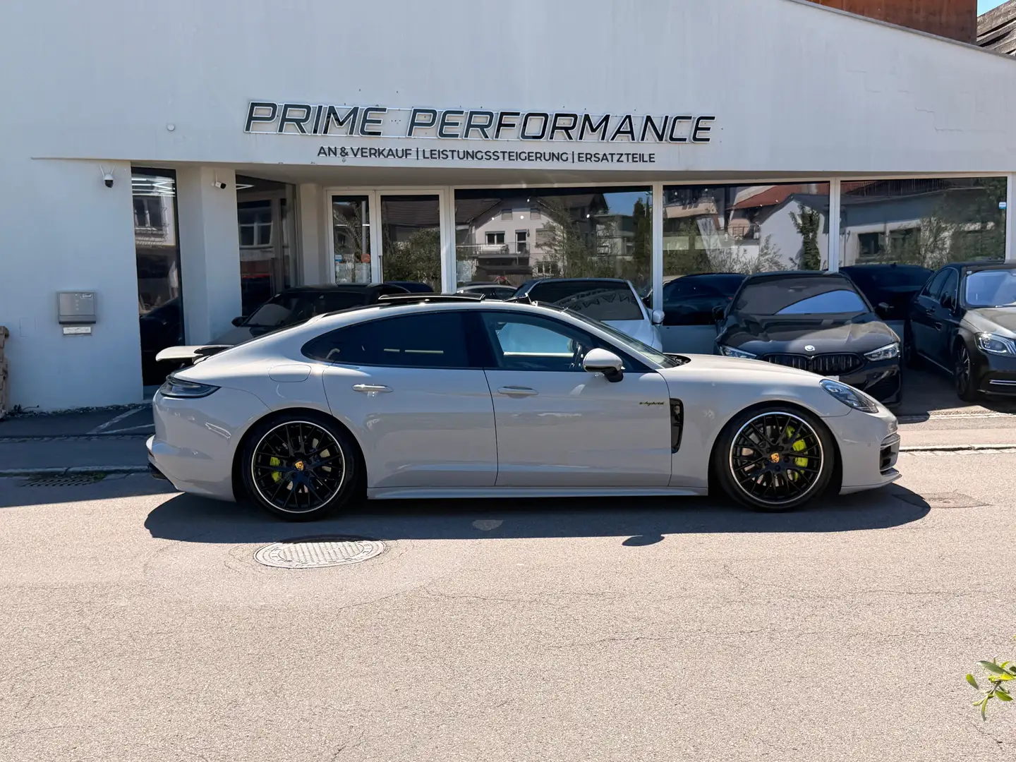 Porsche Panamera 4 E-Hybrid Platinum Edition, Sportdesign, Voll ! Grau - 2