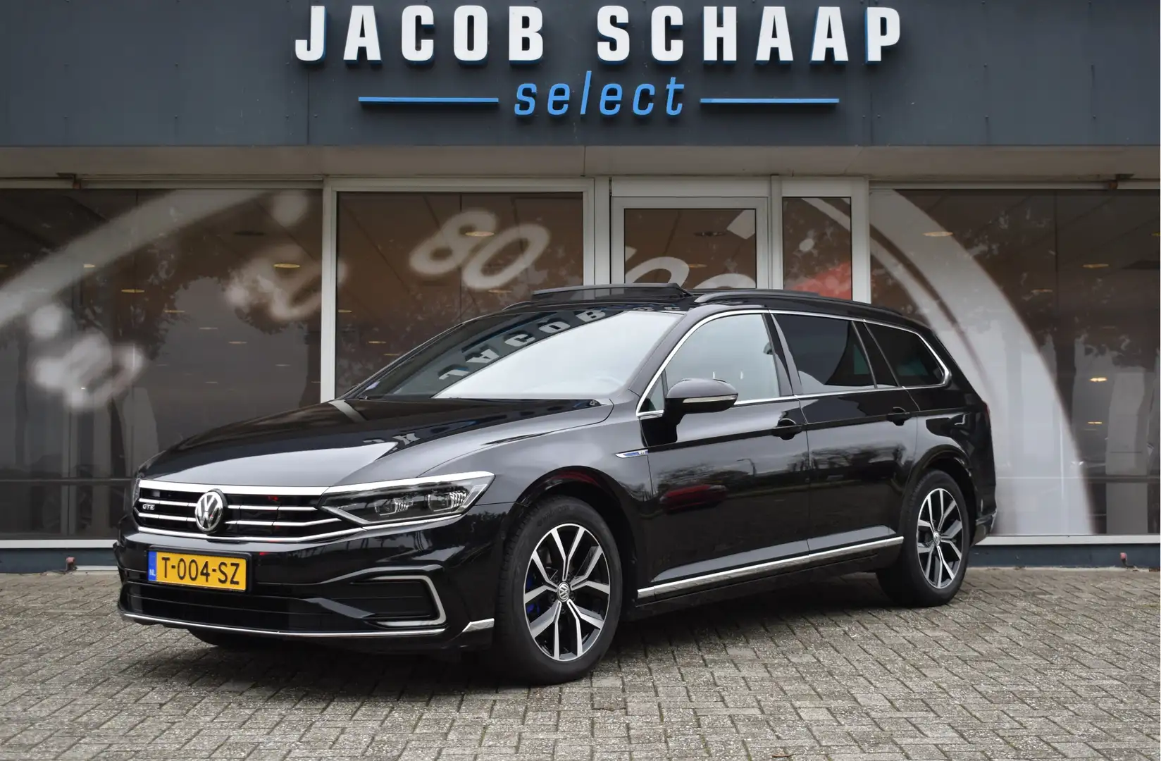 Volkswagen Passat Variant 1.4 TSI PHEV GTE Business Automaat / Pano schuifda Zwart - 1