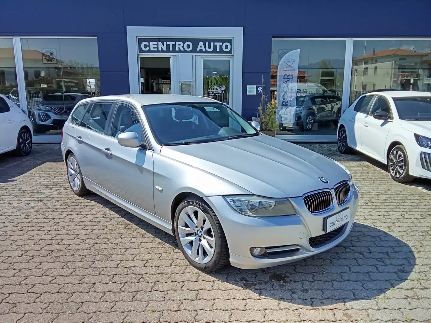 BMW 318 Serie 3 Touring 318d Touring 2.0 Eletta 143cv Argento - 1