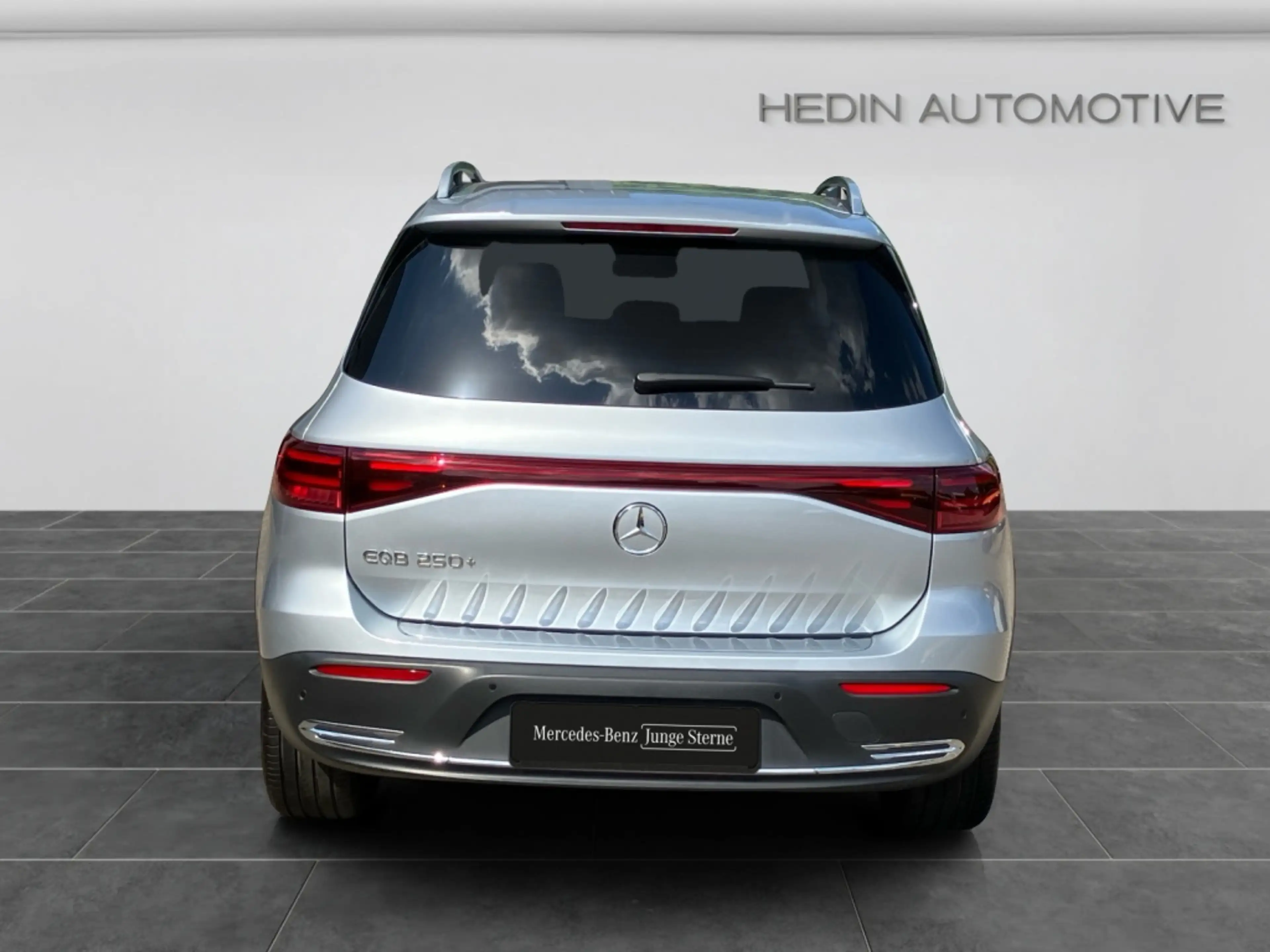 Mercedes-Benz EQB 250 + PANO|KEYL|360°|TOTW|CarPlay|SPIEGEL-P.| — photo 5