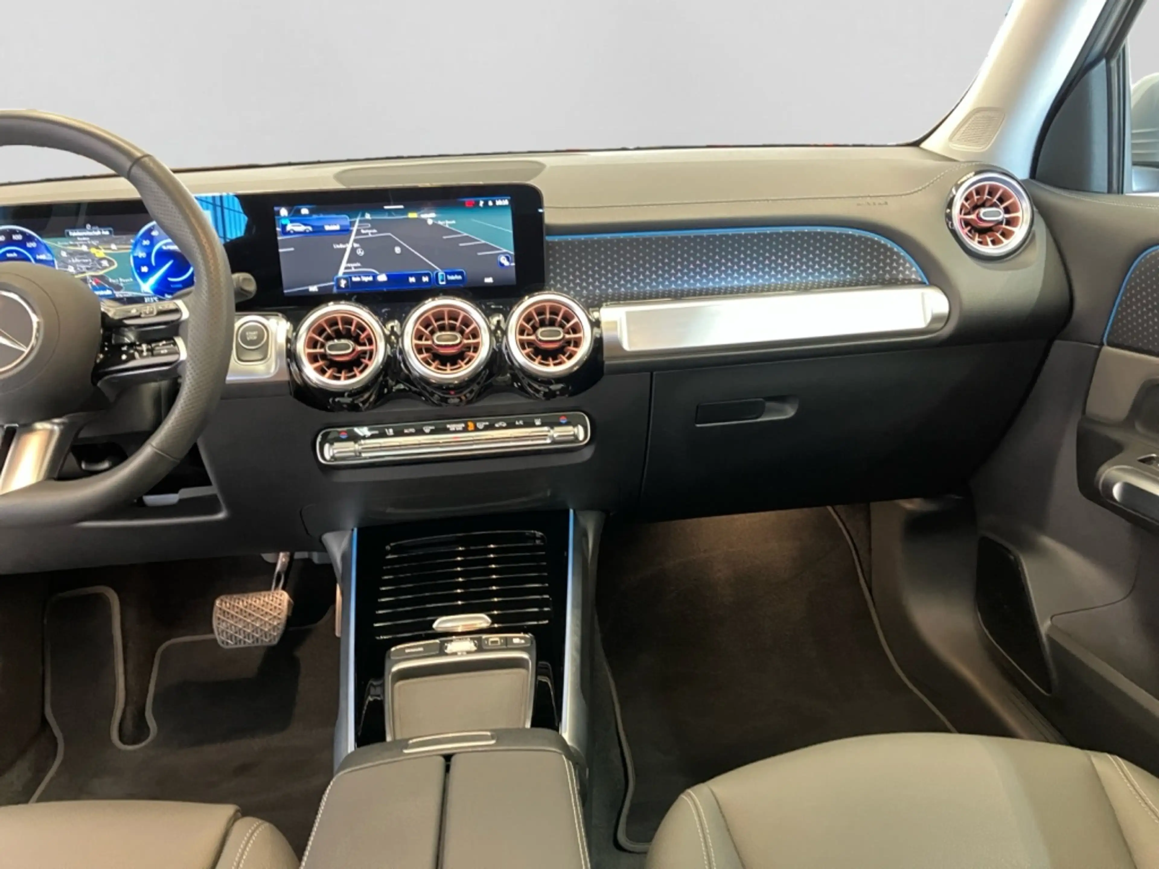 Mercedes-Benz EQB 250 + PANO|KEYL|360°|TOTW|CarPlay|SPIEGEL-P.| — photo 12