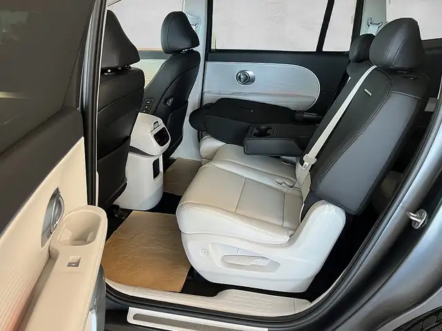 Hyundai IONIQ 9 Ioniq 9 ALLRAD Elektro 110kWh 4WD *Super-Bonus*... Ansicht 17