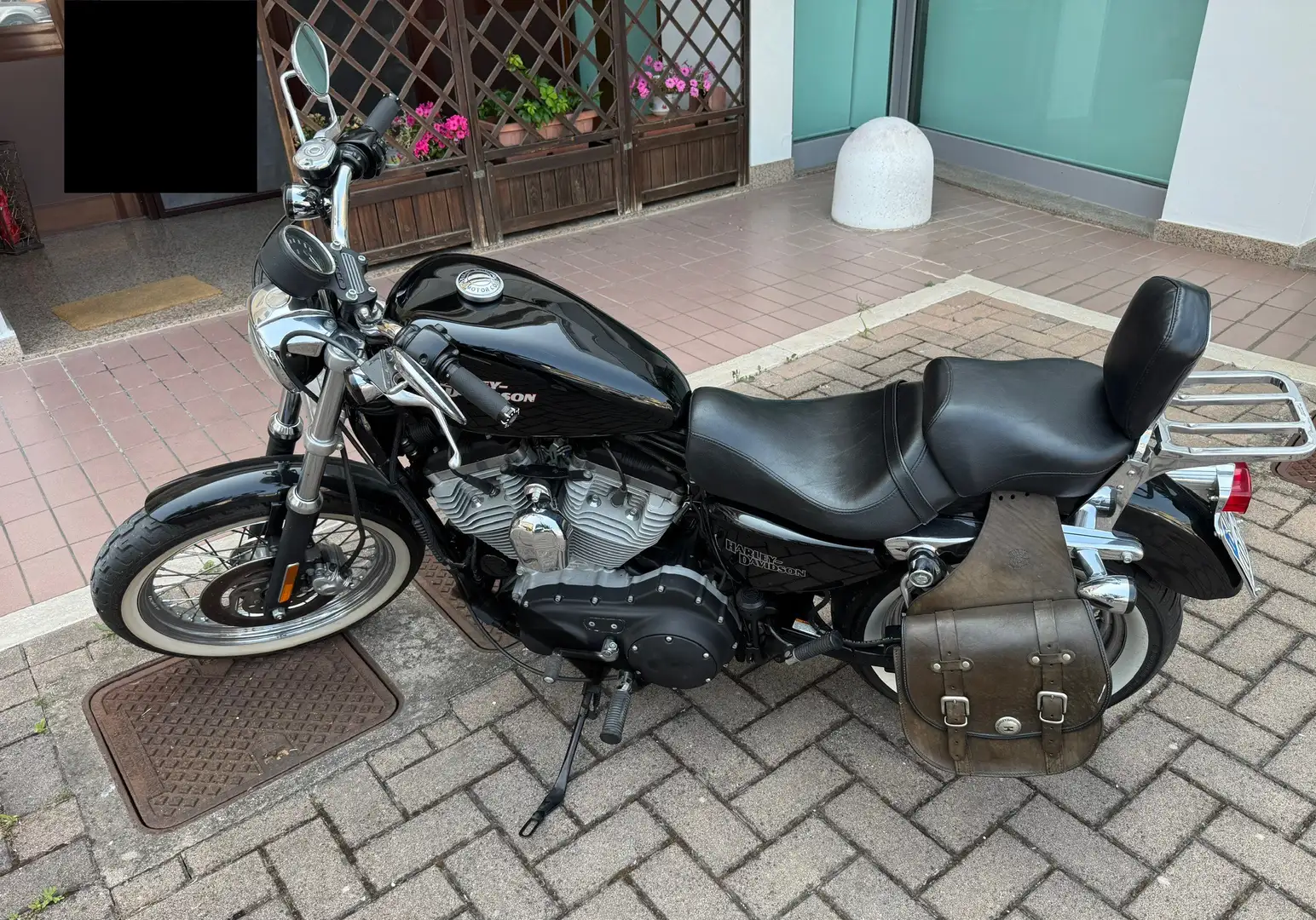Harley-Davidson Sportster 883 custom classic - 2