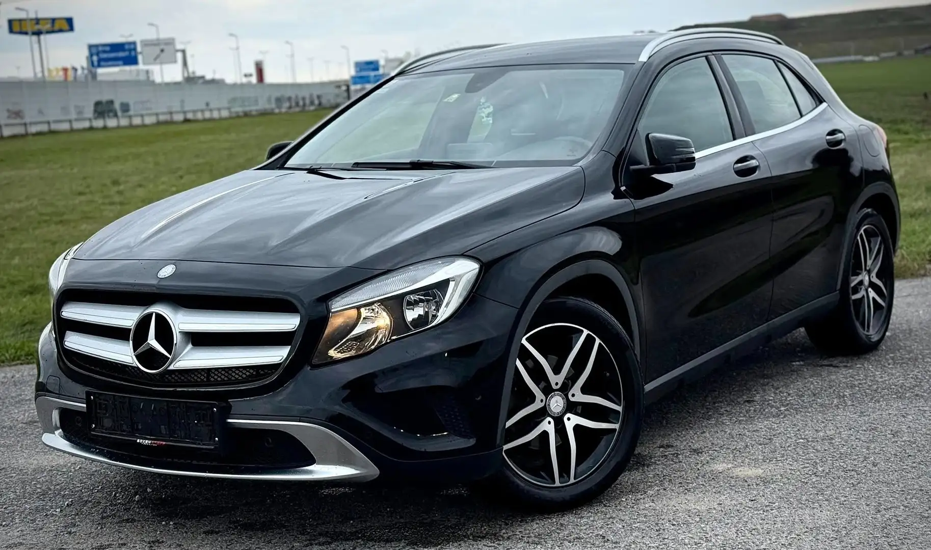 Mercedes-Benz GLA 200 GLA 200 CDI Automatik Sportback Schwarz - 2
