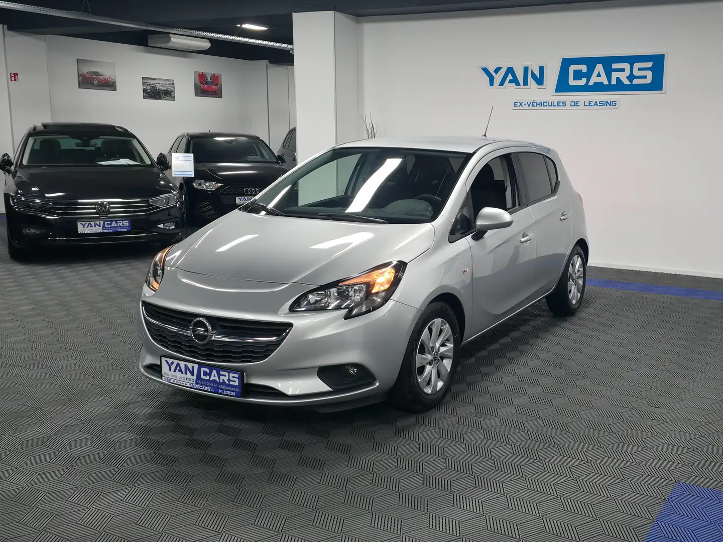 Opel Corsa -E ESSENCE *Enjoy* 1ERE MAIN * TOP ETAT * GARANTIE Gris - 2