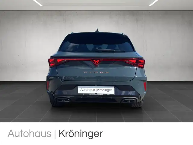 Cupra Leon view 6