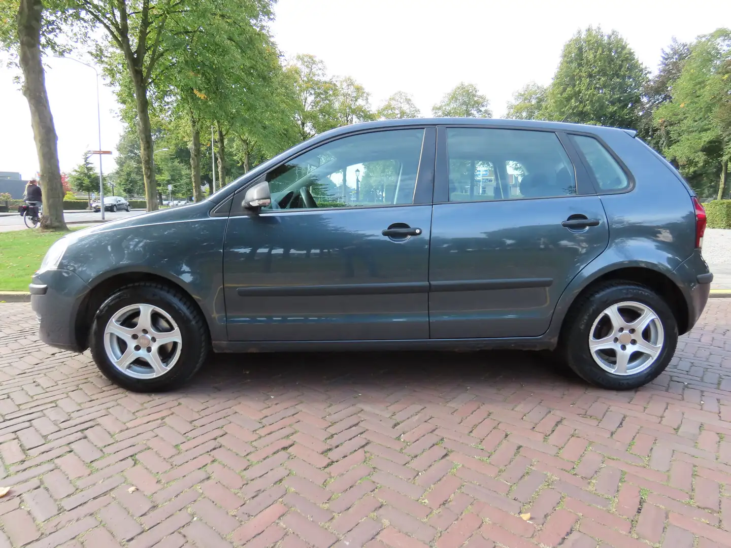 Volkswagen Polo 1.4-16V Trendline Airco 5 Drs Lm Velgen***Apk t/m Grijs - 2