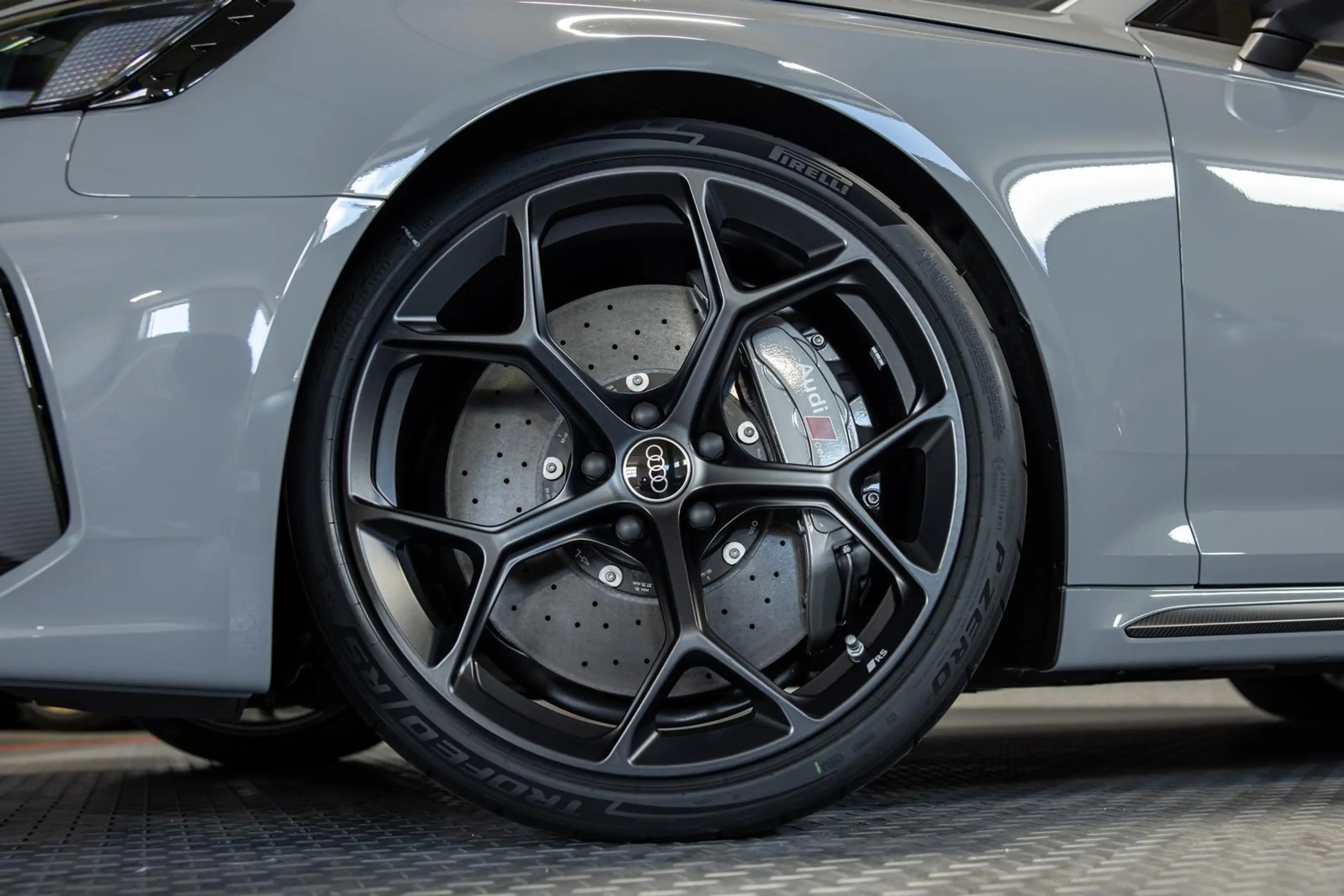Audi RS4 Avant edition 25 years KERAMIK RS-AGA ABT — photo 3