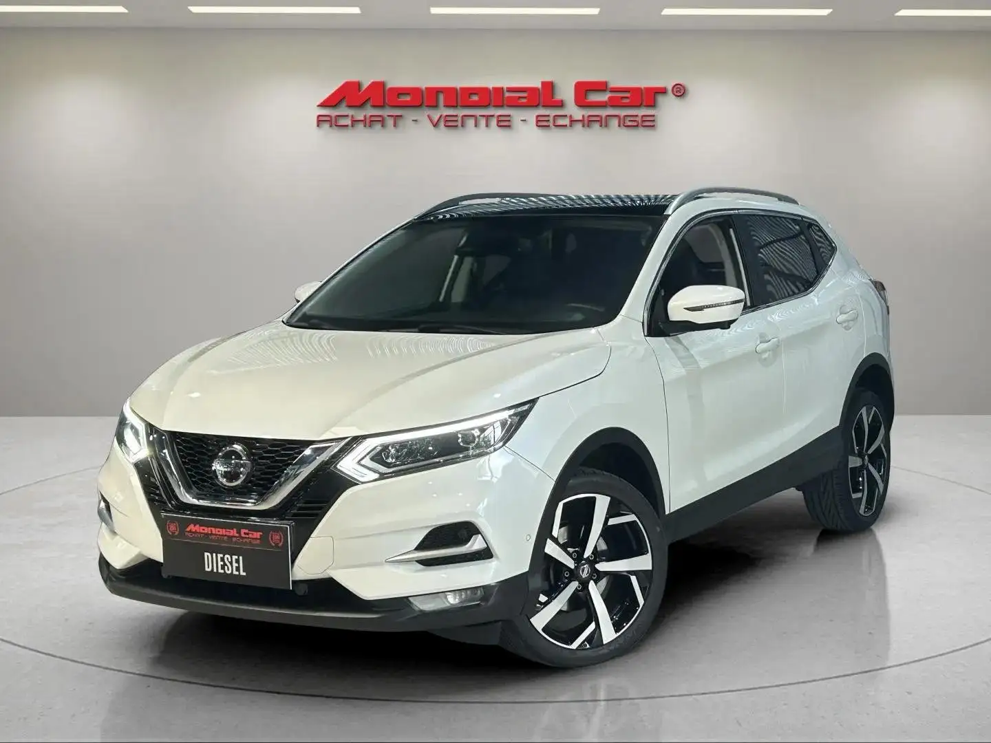 Nissan Qashqai Qashqai 1.5 dCi tekna *GPS * Bluetooth * Cruise * Blanc - 1