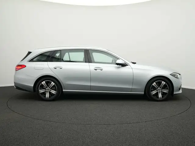 Mercedes-Benz C-Class view 5
