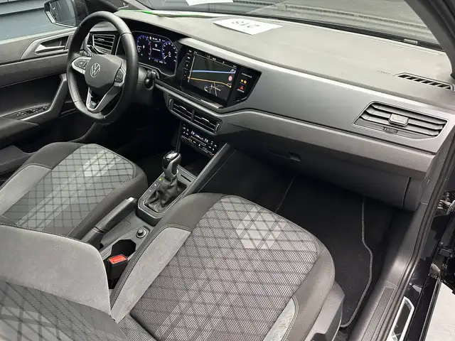 Volkswagen Polo view 12