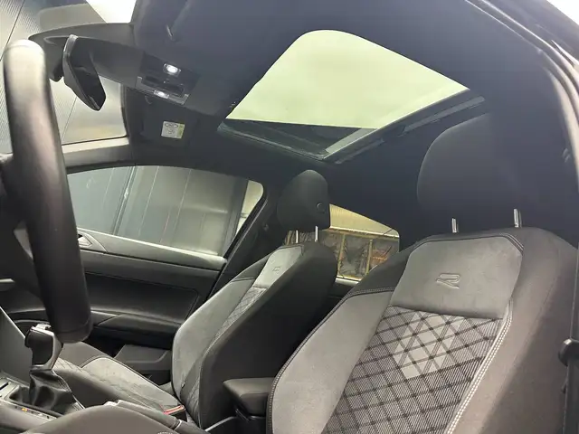 Volkswagen Polo view 10