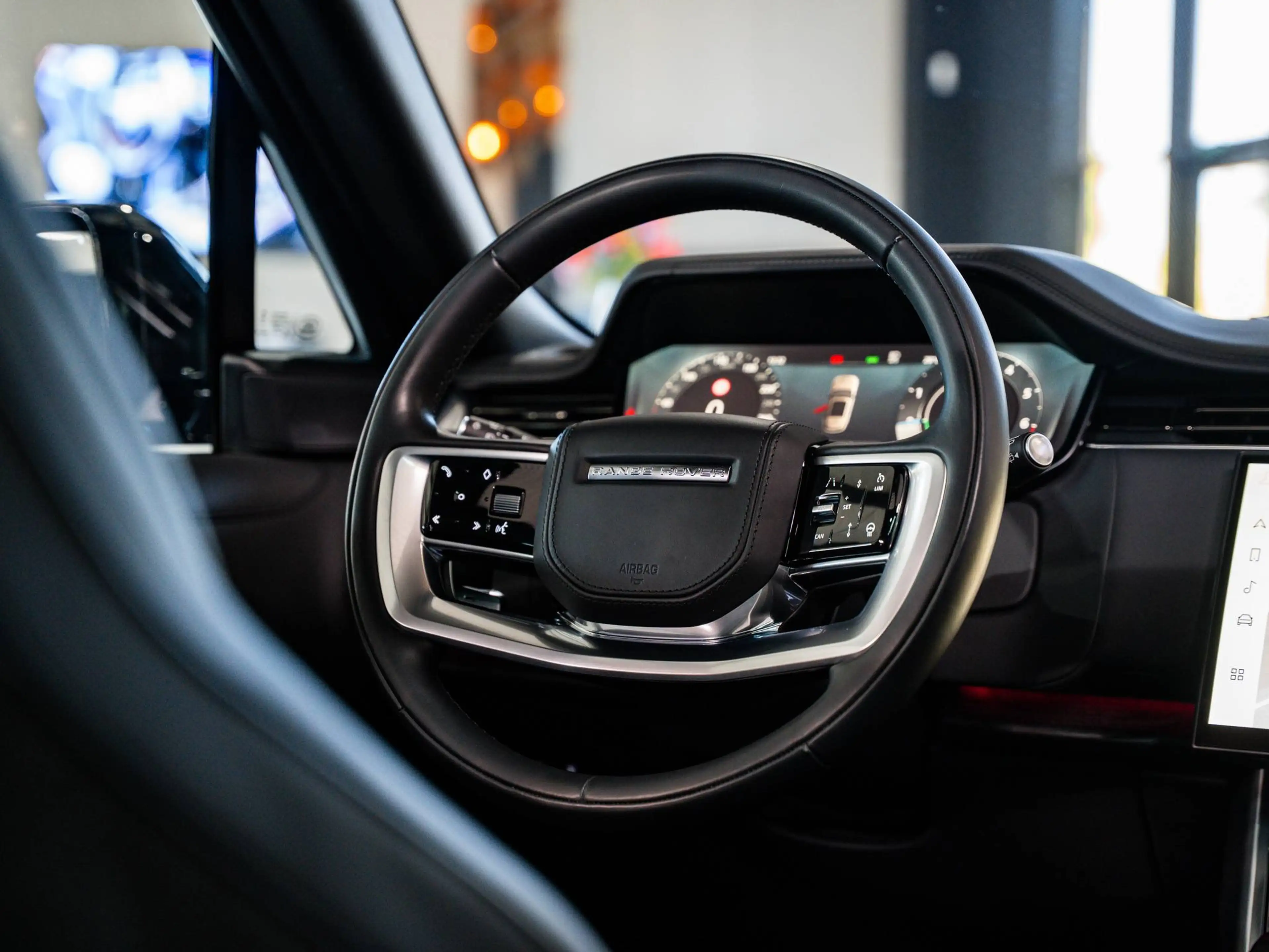 Land Rover Range Rover SV P510e - SV Intrepid - Executive Rear - Massage - Meridian 2500W - HUD - Panodak - 360° Camera — photo 10