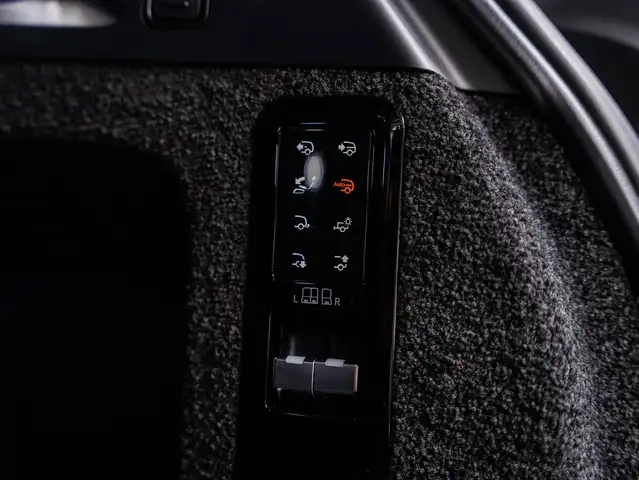 Land Rover Range Rover view 9