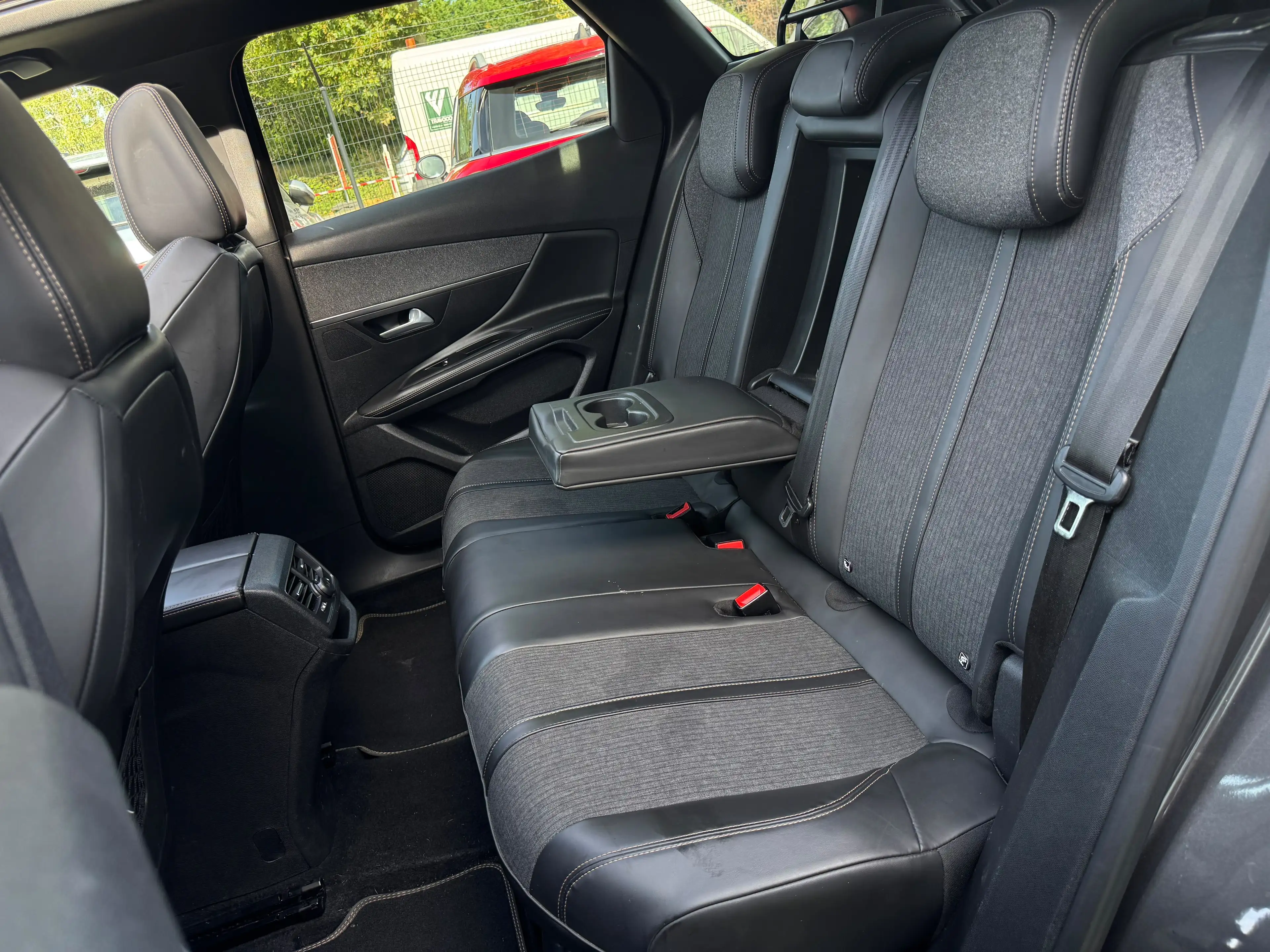 Peugeot 3008 3008 1.5 BlueHDi GT Line TOIT OUVRANT/PANO-SENSOR- — photo 13