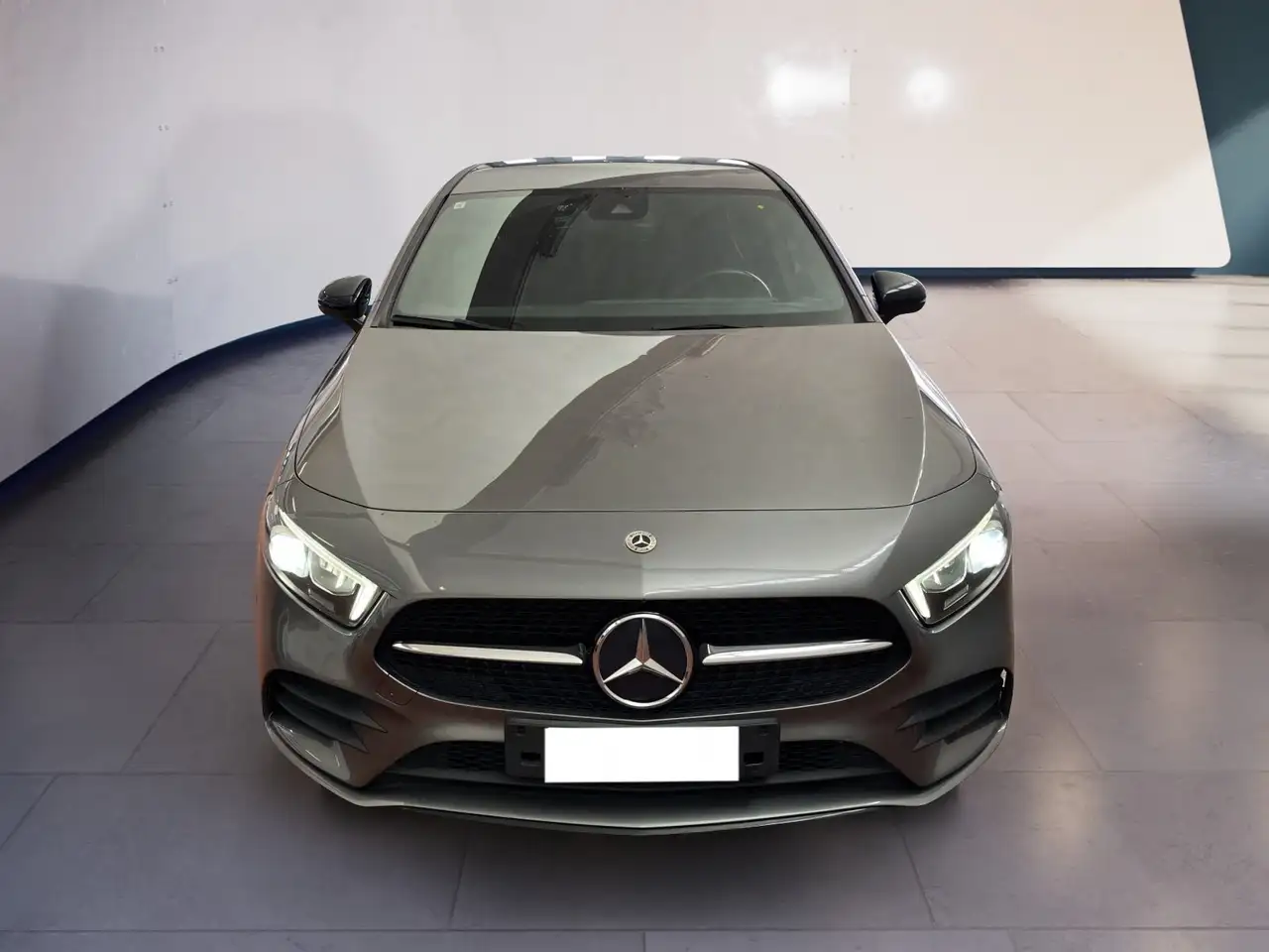 Mercedes-Benz A 180