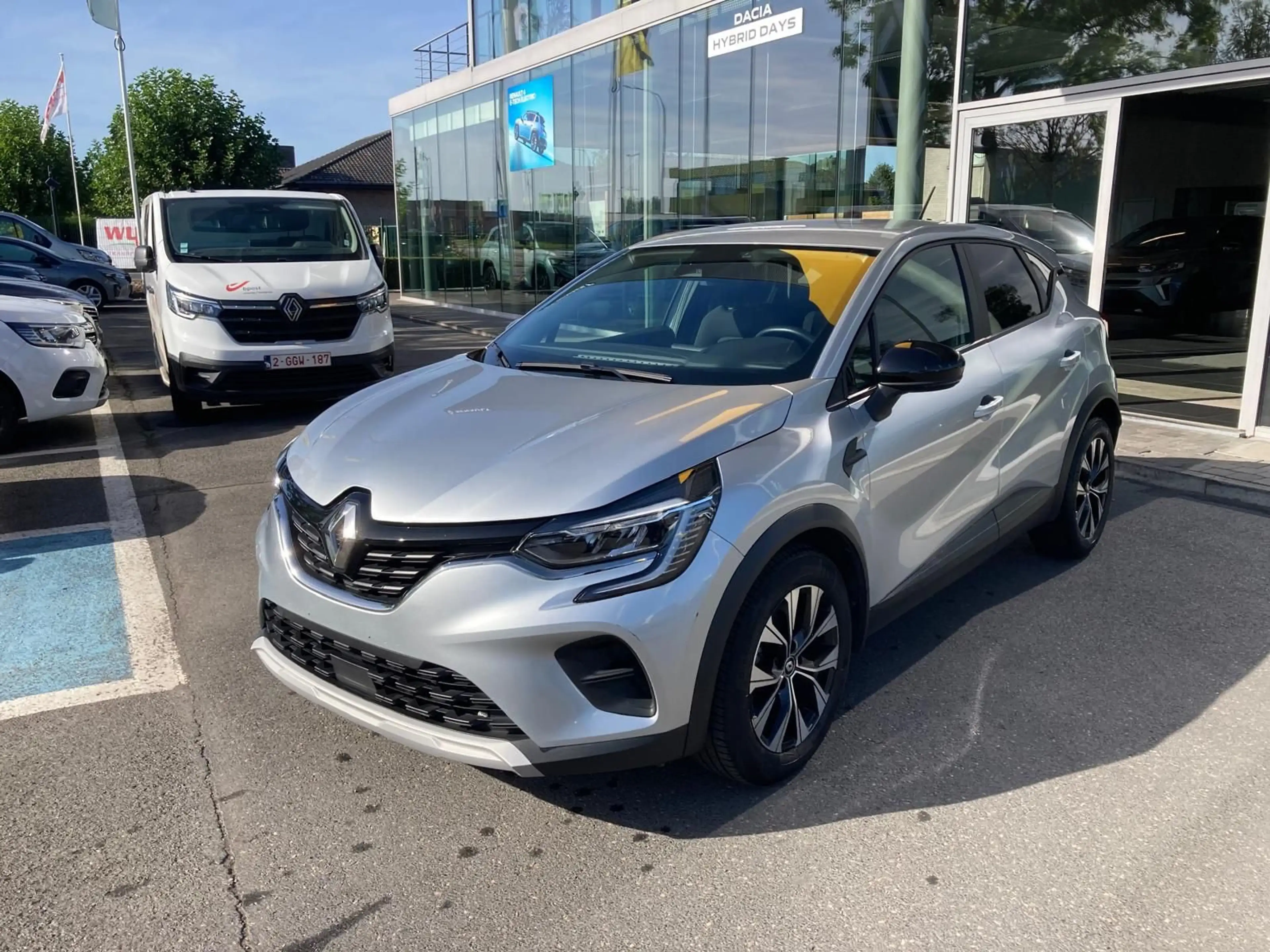 Renault Captur Techno TCe 90 — photo 3