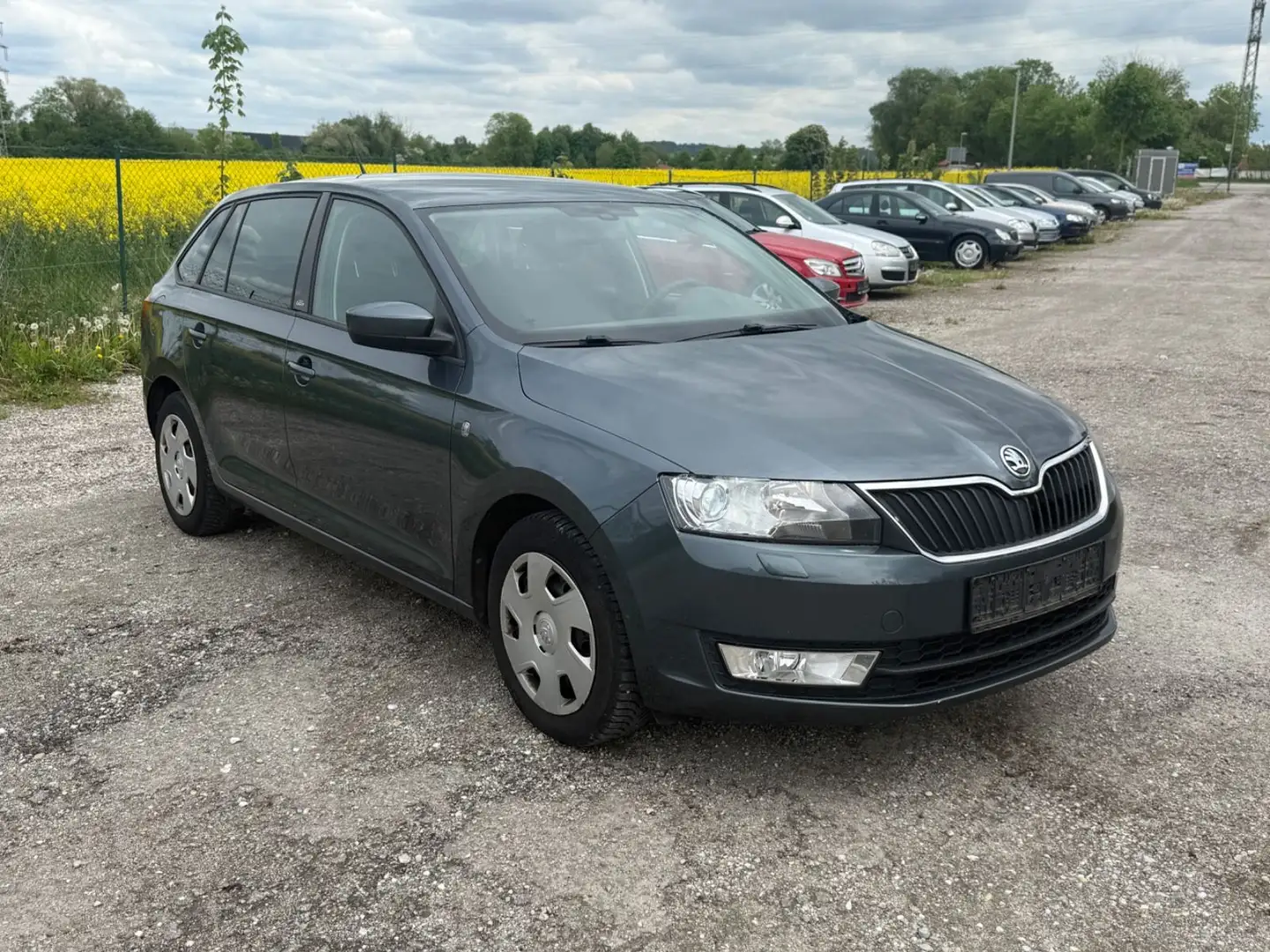 Skoda Rapid/Spaceback Spaceback Edition I Getriebeschaden Grijs - 1