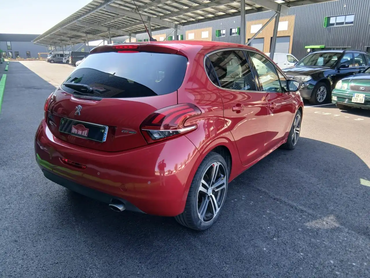 Peugeot 208 208 — photo 8