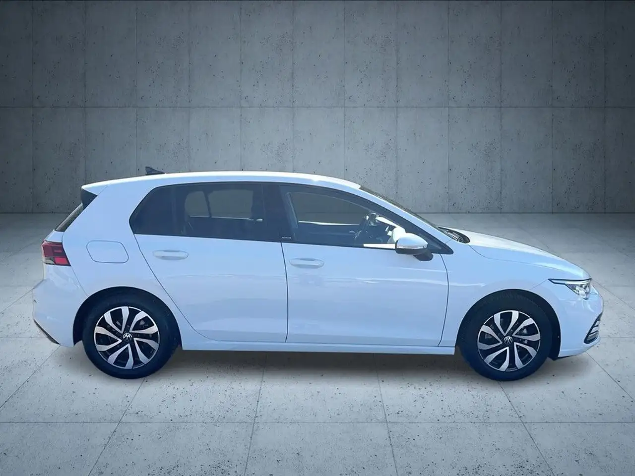 Volkswagen Golf 2.0 TDI DSG Active Navi LEDplus AHK 8