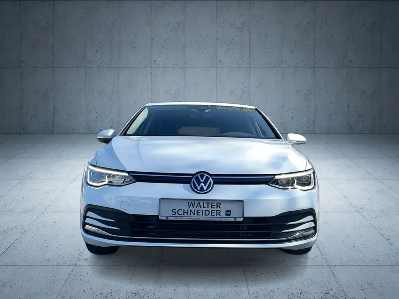 Volkswagen Golf 2.0 TDI DSG Active Navi LEDplus AHK 10