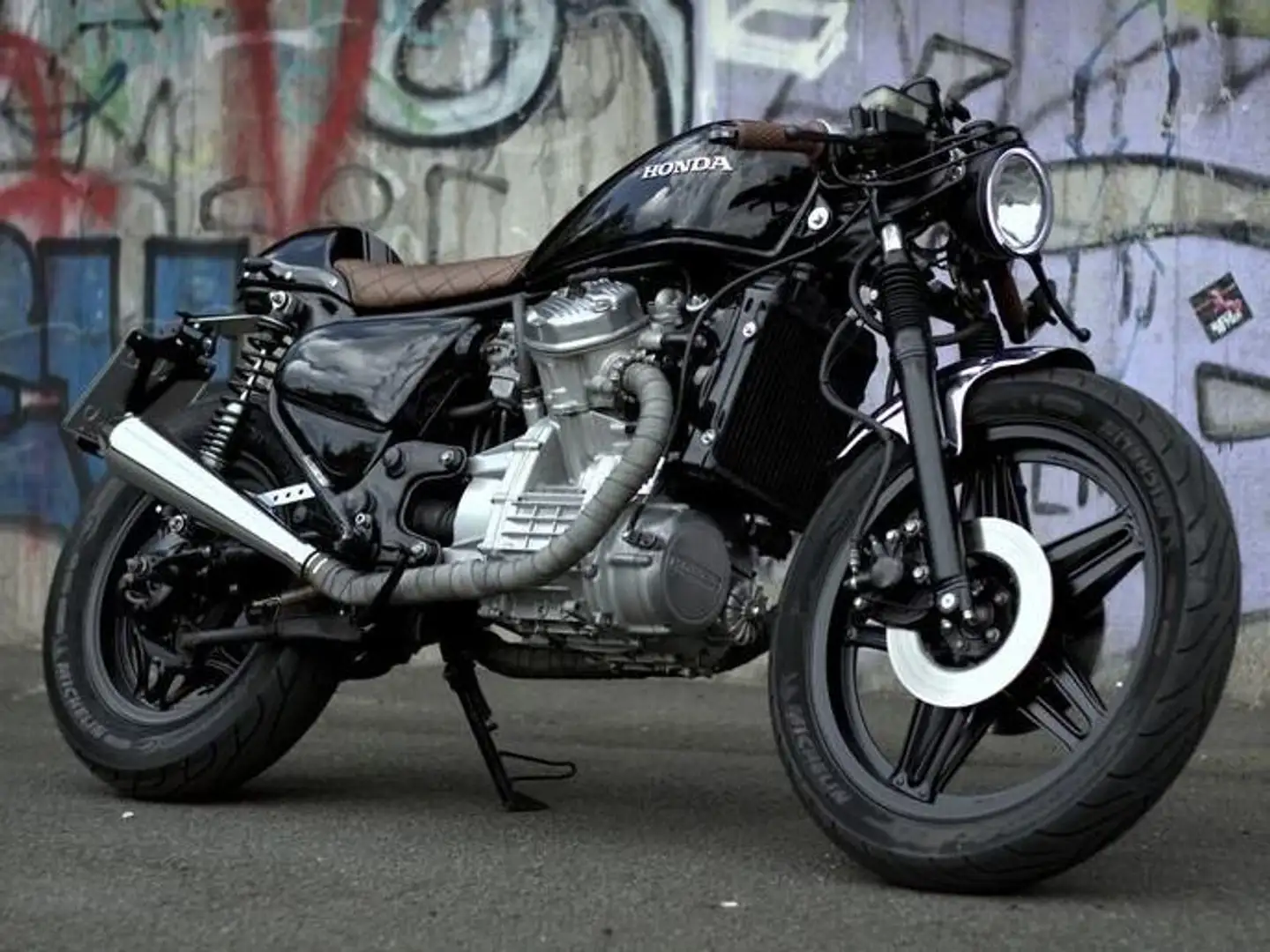Honda CX 500 Cafe Racer Negru - 1