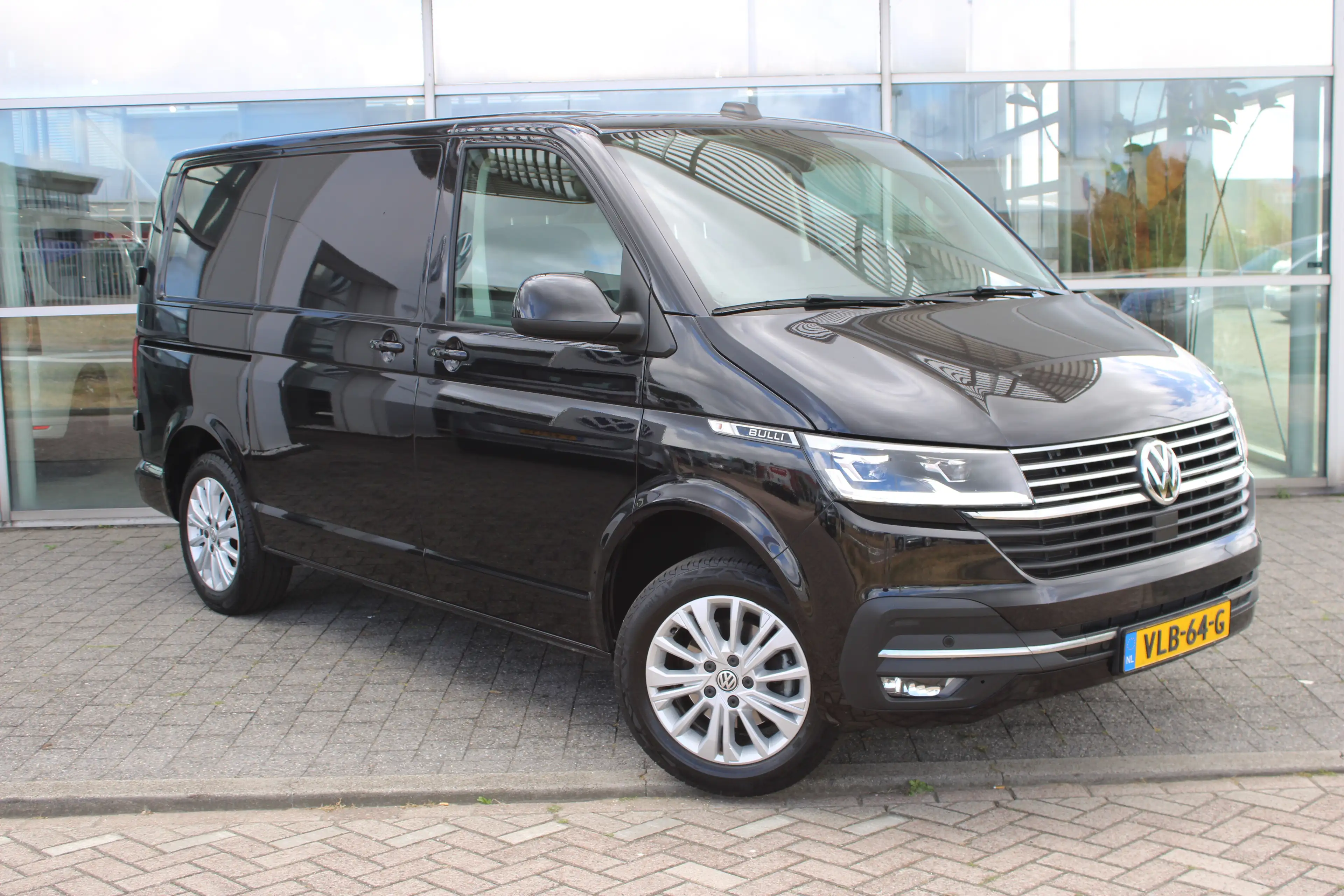 Volkswagen Transporter 2.0 TDI 150 PK DSG L1 Bulli | Trekhaak | Achterdeu — photo 4