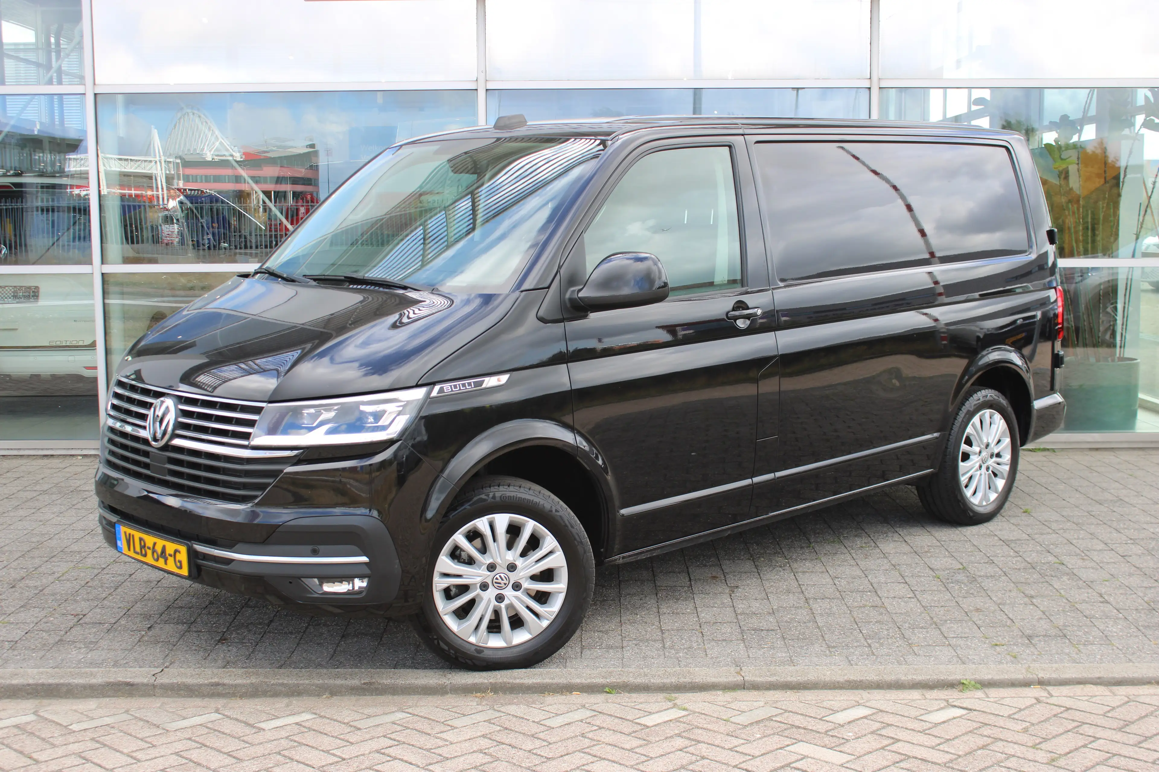 Volkswagen Transporter 2.0 TDI 150 PK DSG L1 Bulli | Trekhaak | Achterdeu