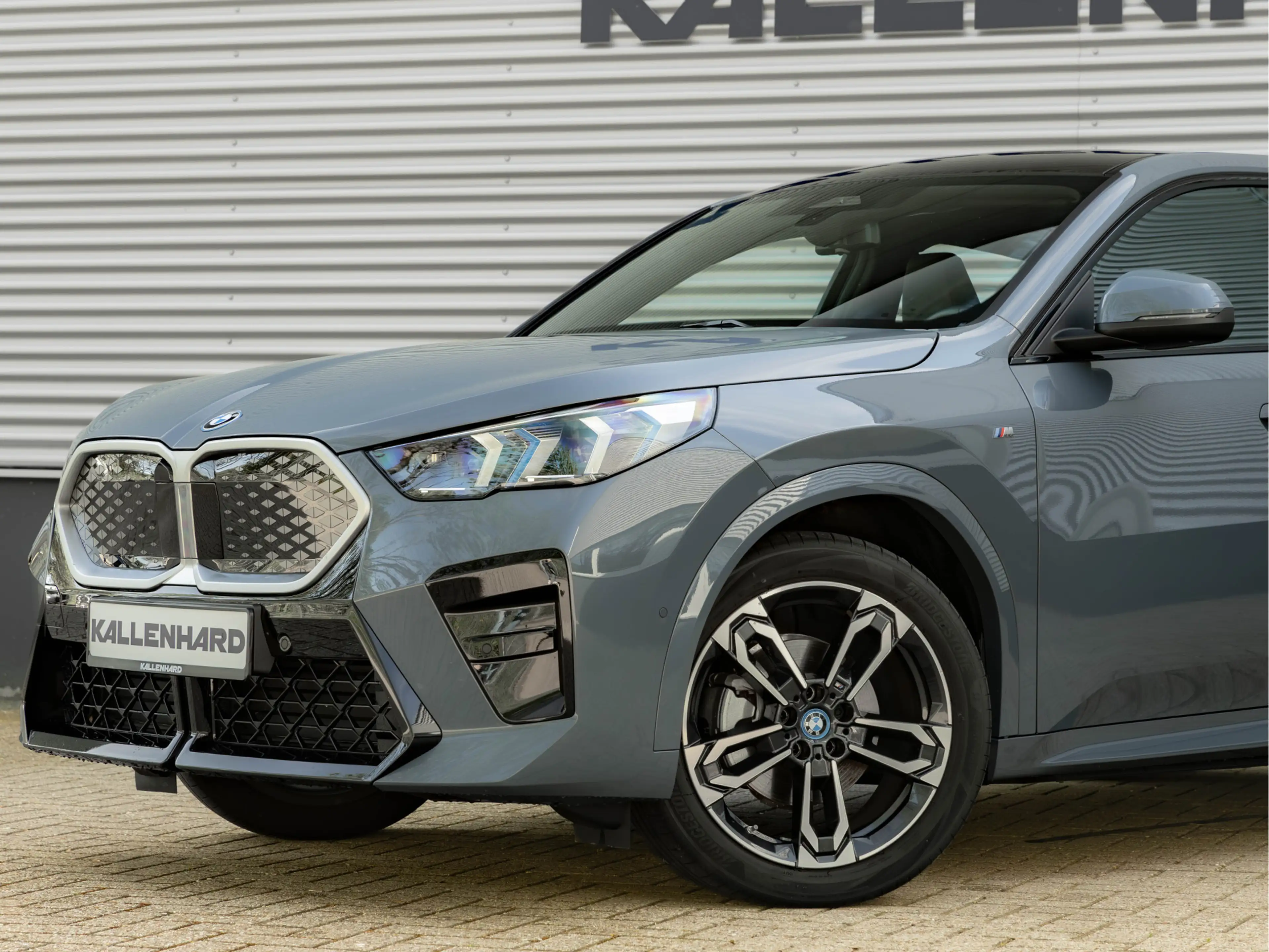 BMW iX2 eDrive20 M-Sport - Pano - Trekhaak - Memoryzetel - — photo 9