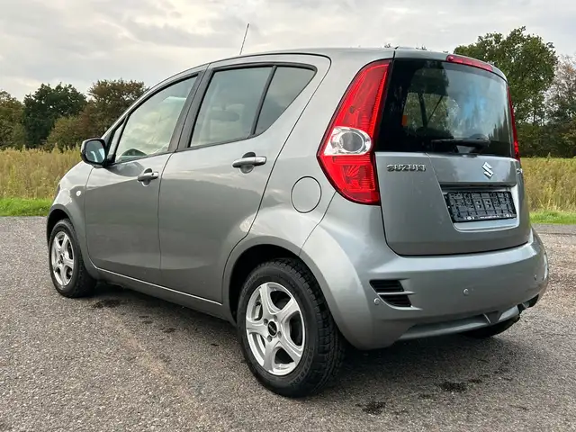 Suzuki Splash view 3
