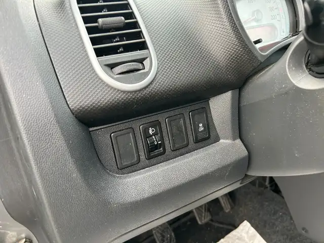 Suzuki Splash view 13