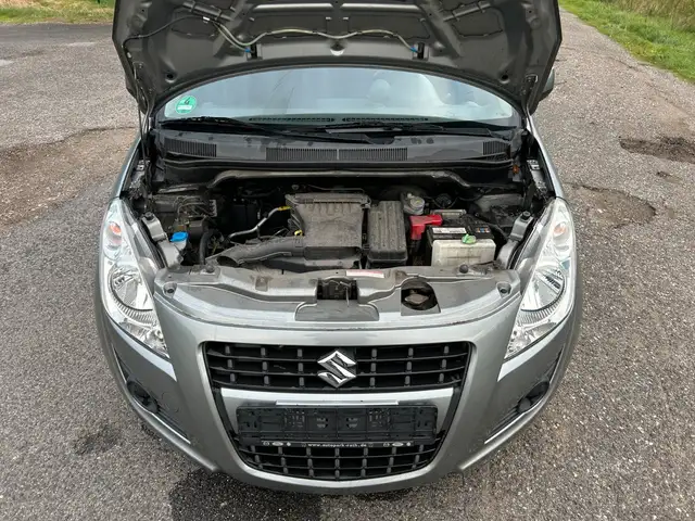 Suzuki Splash view 27