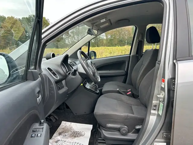 Suzuki Splash view 10