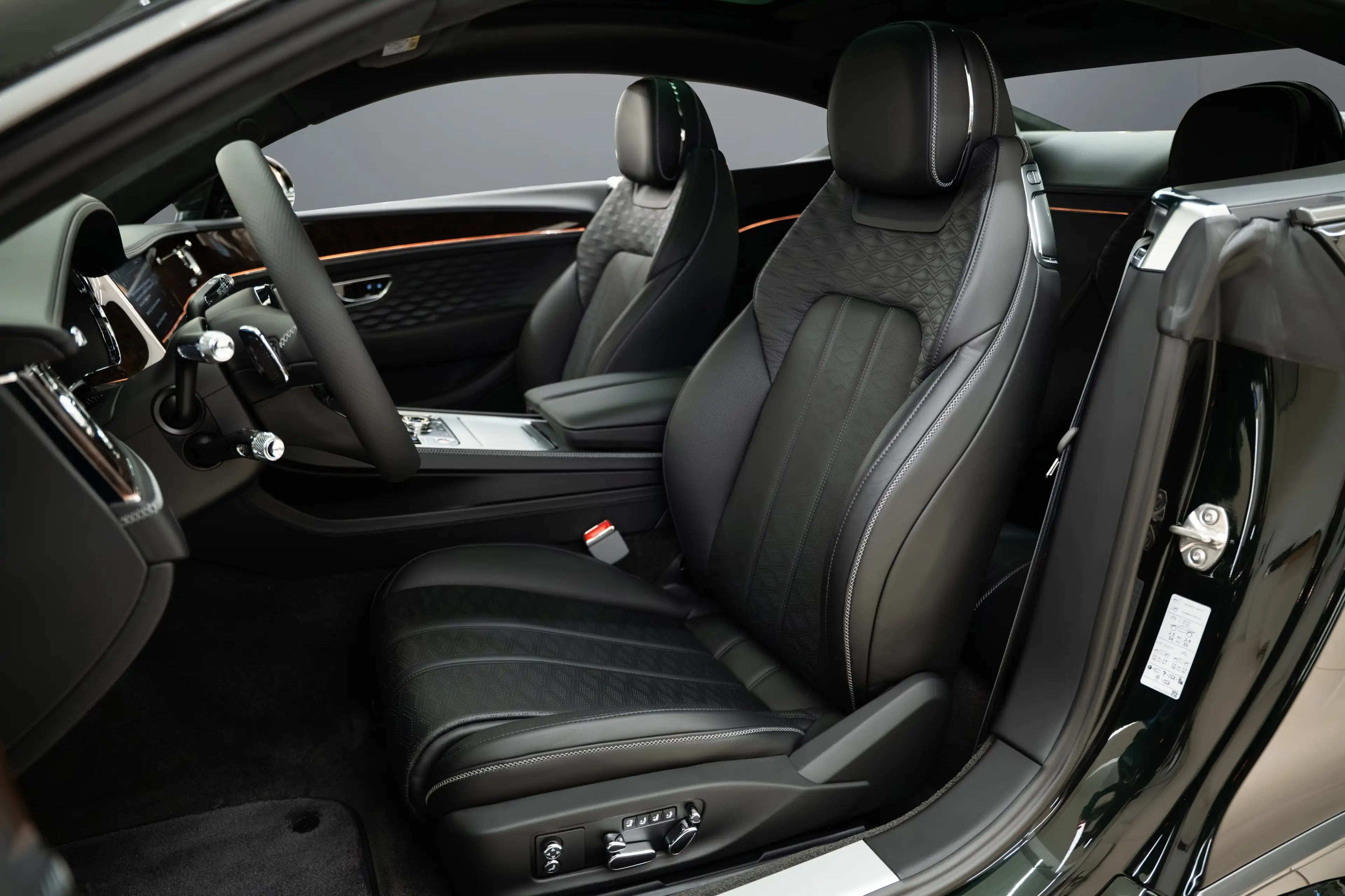 Bentley Continental GT Speed V8 Hybrid *MY2026* — photo 13