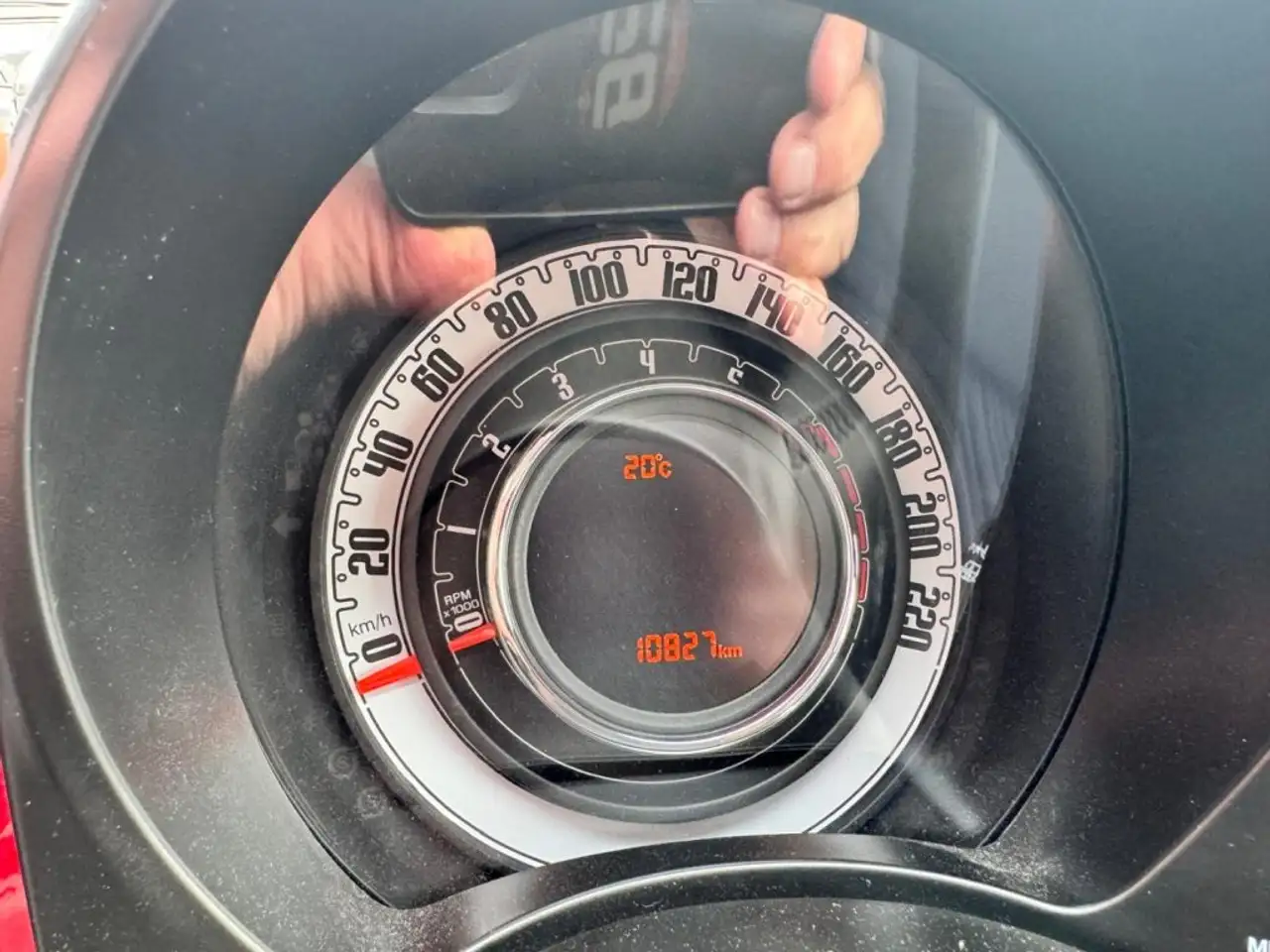 Fiat 500 1.0 Hybrid LOUNGE 9
