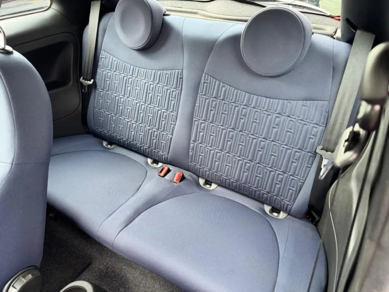 Fiat 500 1.0 Hybrid LOUNGE 12