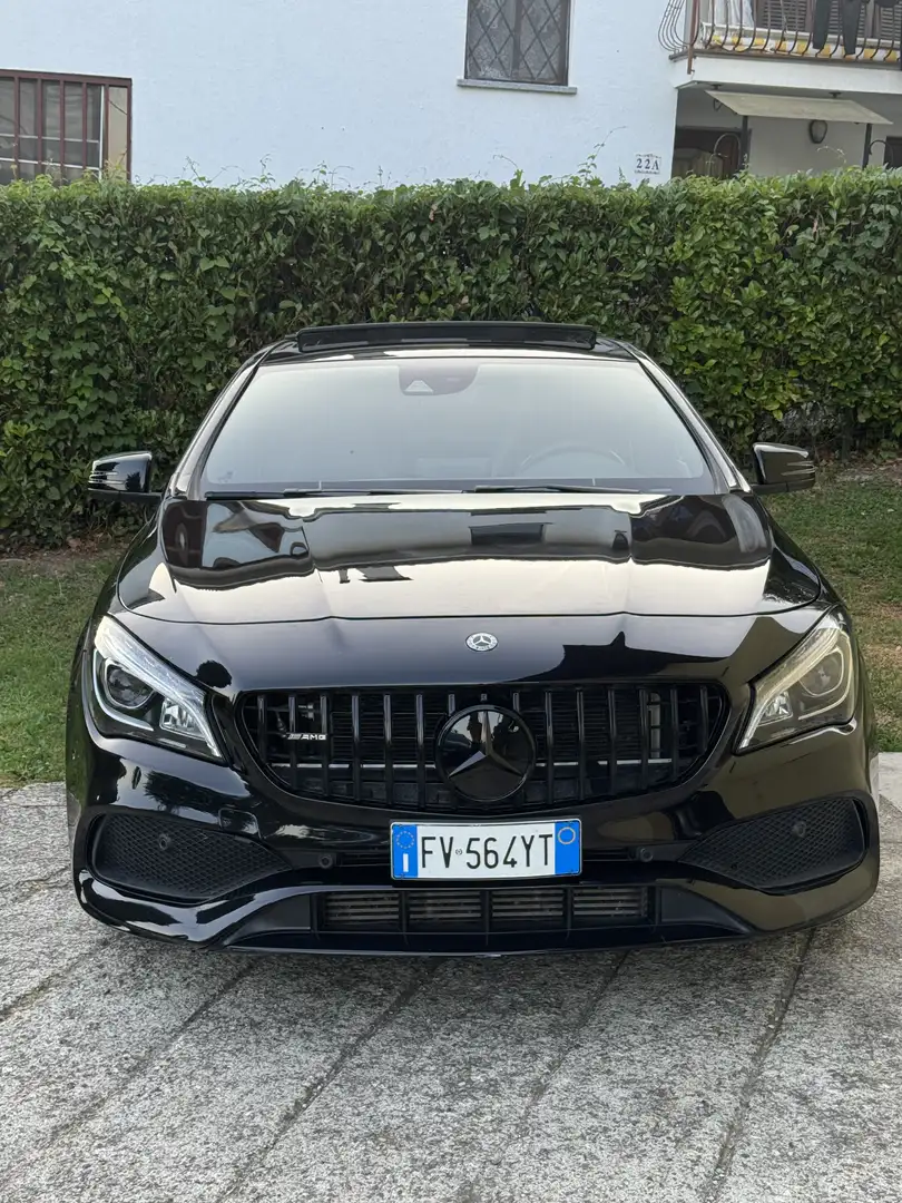 Mercedes-Benz CLA 200 premium 4 matic - 1