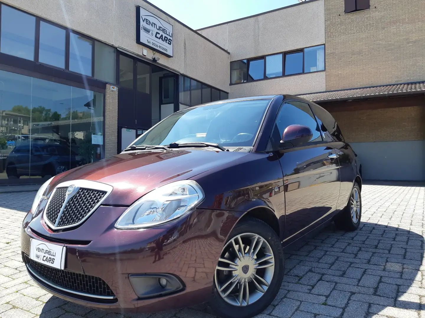 Lancia Ypsilon Ypsilon 1.4 8v New Oro (oro) ecochic Gpl x neopat. Rot - 1