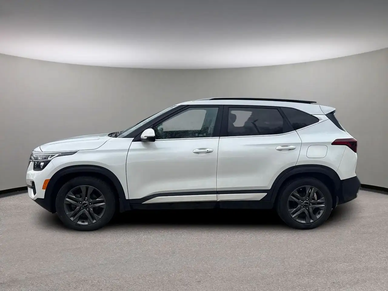 Kia Seltos photo Kia Seltos