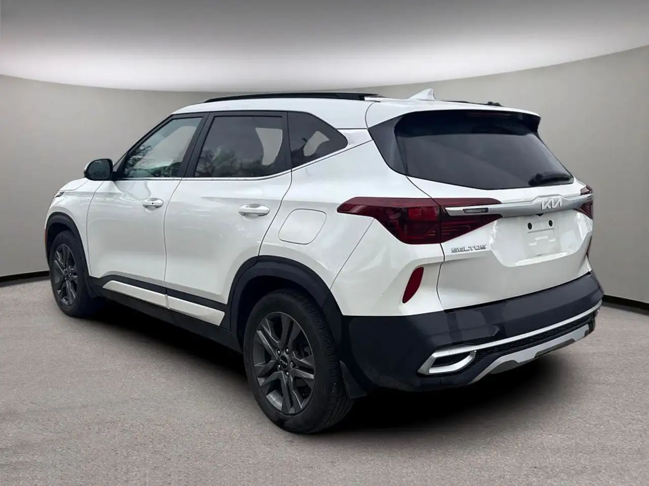 Kia Seltos photo Kia Seltos