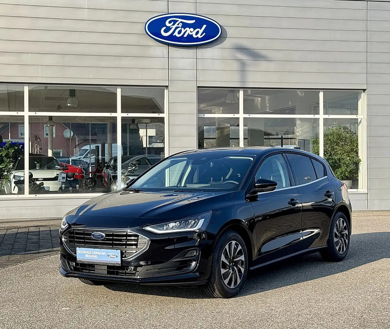 Ford Focus 1,0 EcoBoost Hybrid Titanium Edition Schwarz - 1