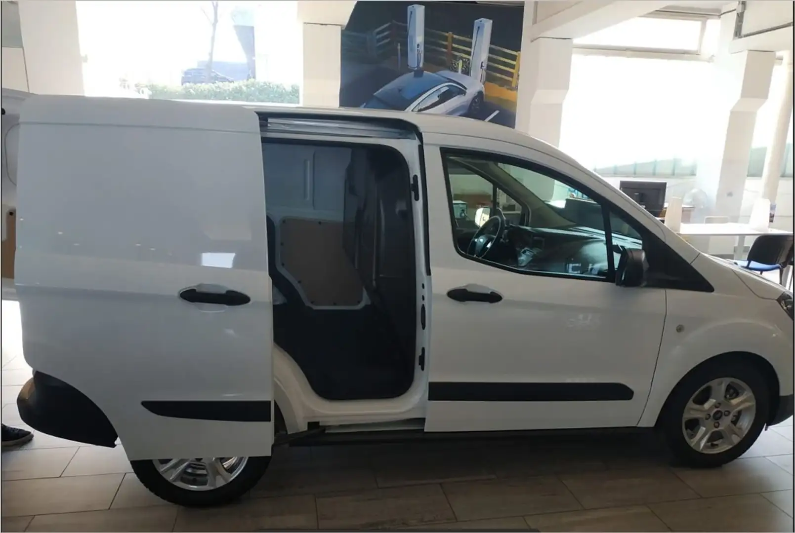 Ford Transit Courier Trend Blanc - 2