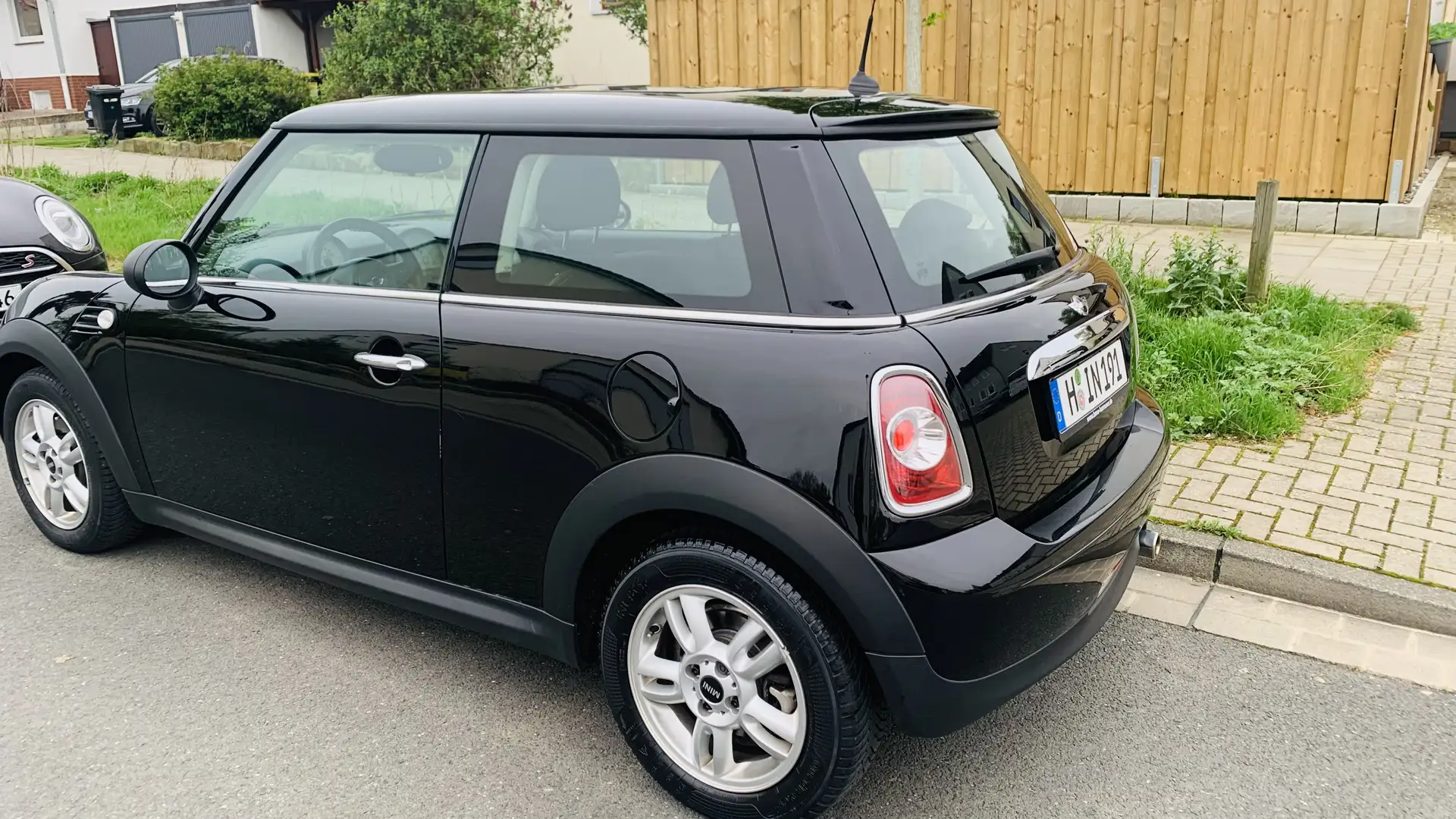 MINI One One Schwarz - 2