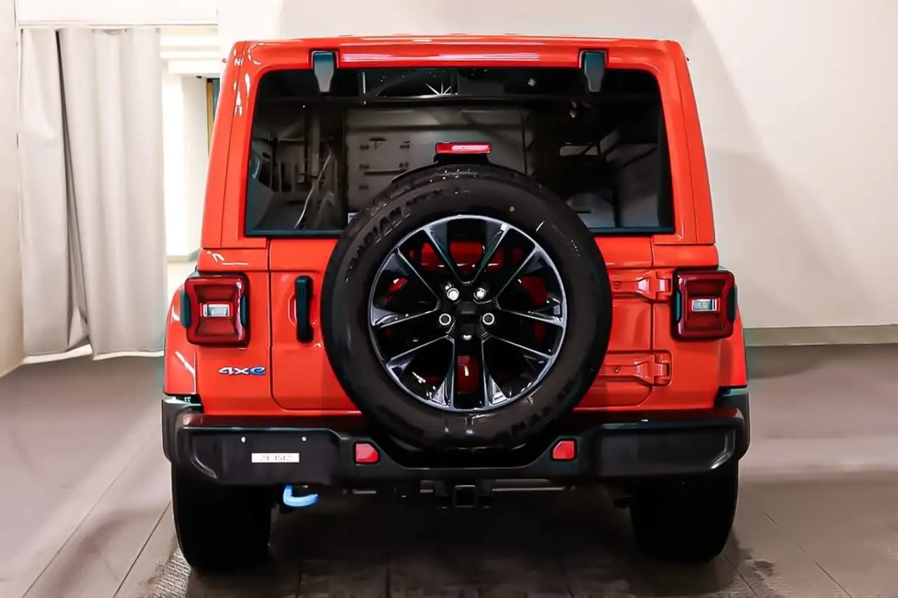 Jeep Wrangler снимка Jeep Wrangler