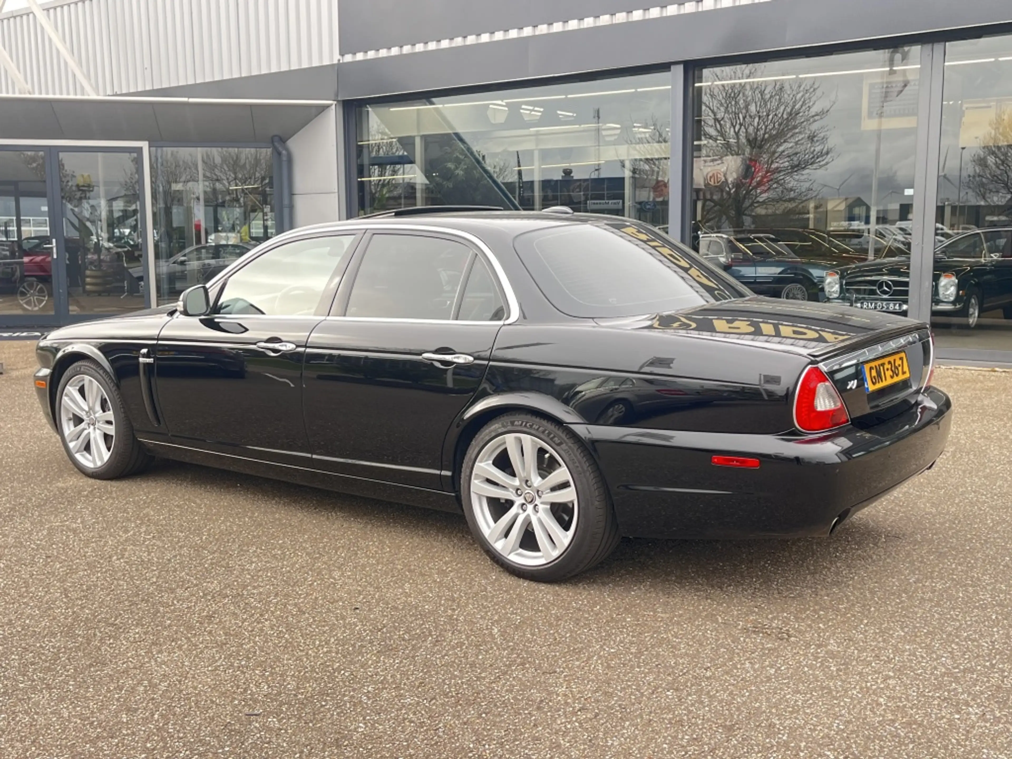 Jaguar XJ 4.2 V8 Executive — photo 5