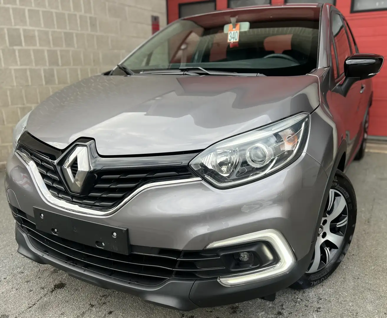 Renault Captur Captur 0.9 TCe Zen + CLIM + CAR-PASS Gris - 1