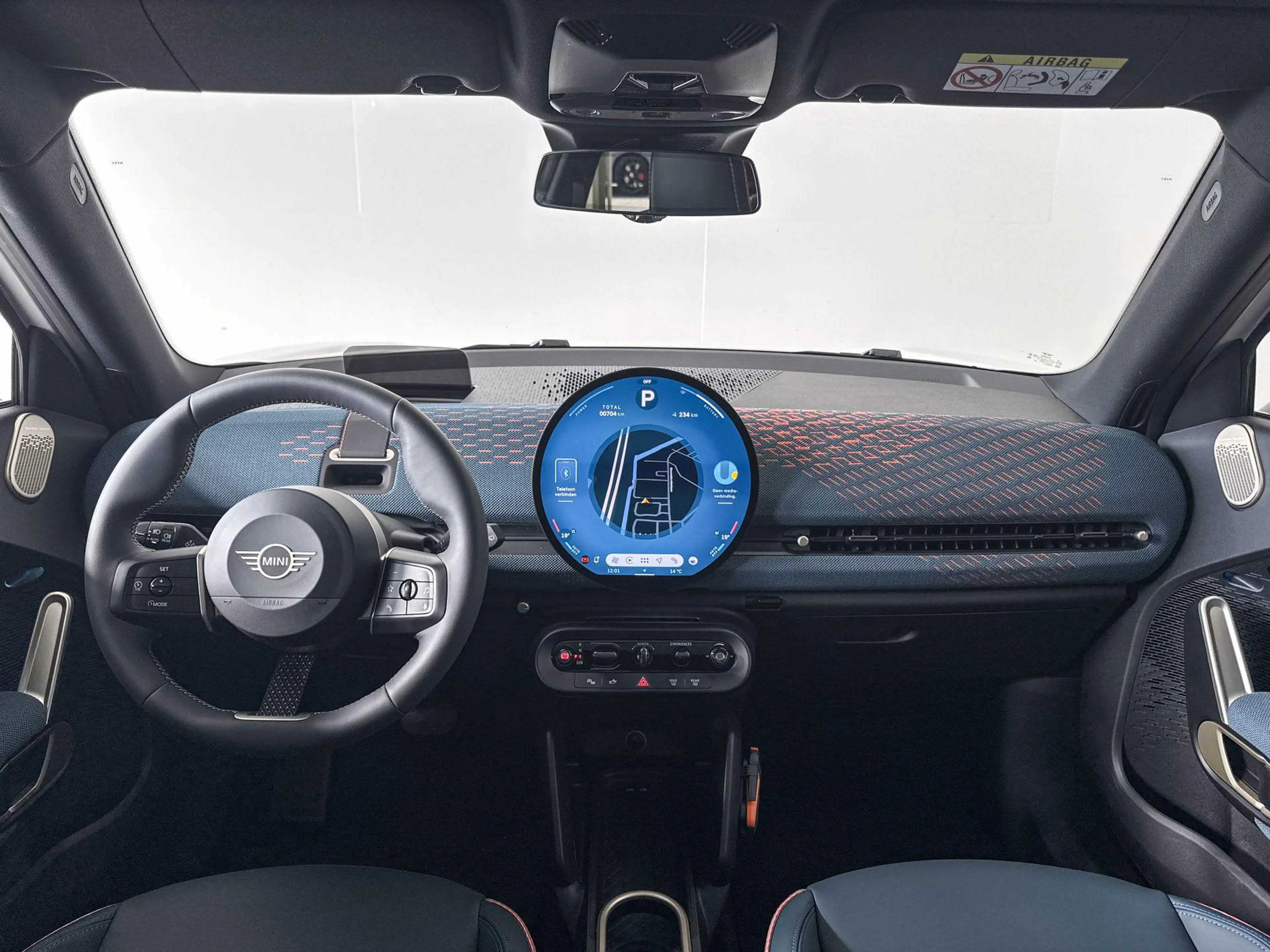 MINI Aceman SE Favoured L 54.2 kWh | 18 Inch Flash Spoke 2-ton — photo 11