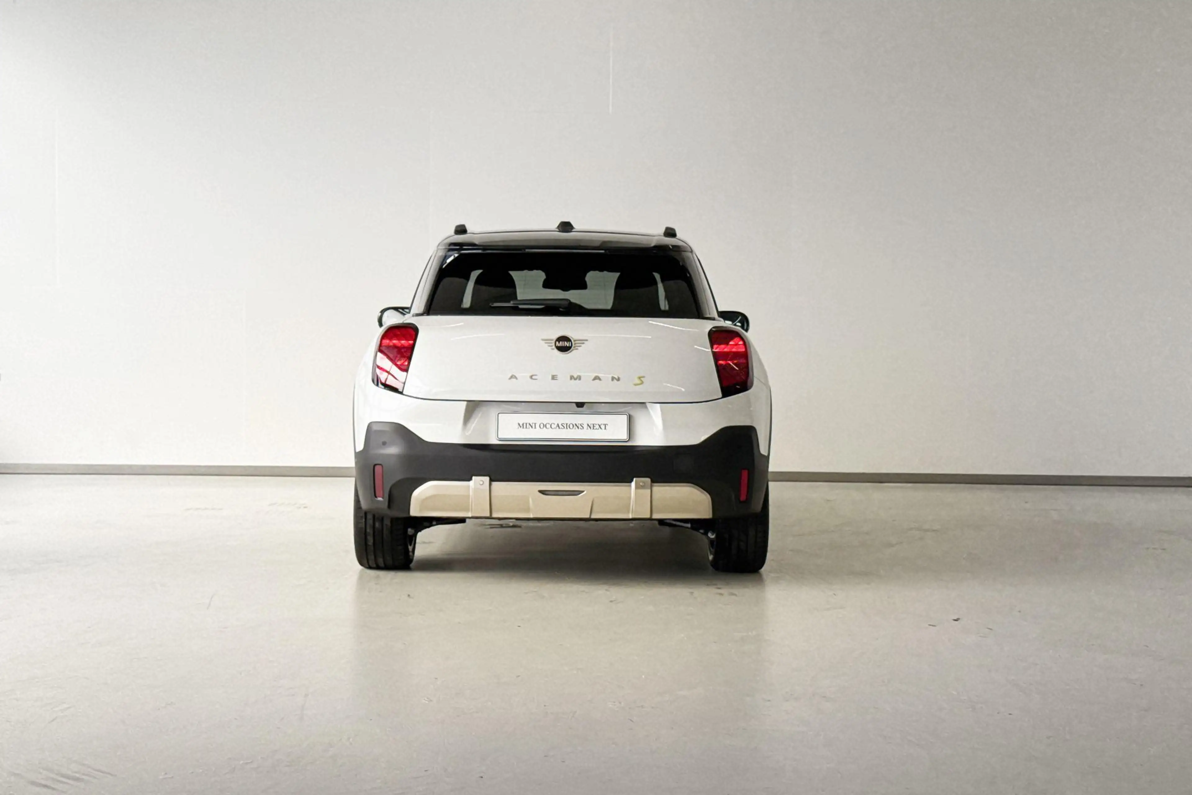MINI Aceman SE Favoured L 54.2 kWh | 18 Inch Flash Spoke 2-ton — photo 7