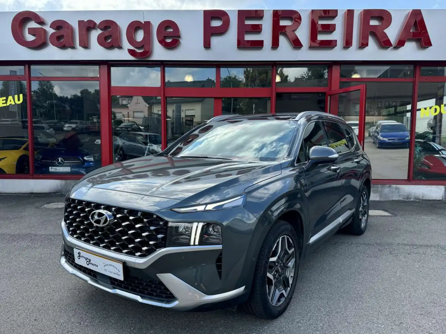 Hyundai SANTA FE Hybrid  7 SITZE Garantie 7 Year HEAD UP KRELL PANO Grijs - 2